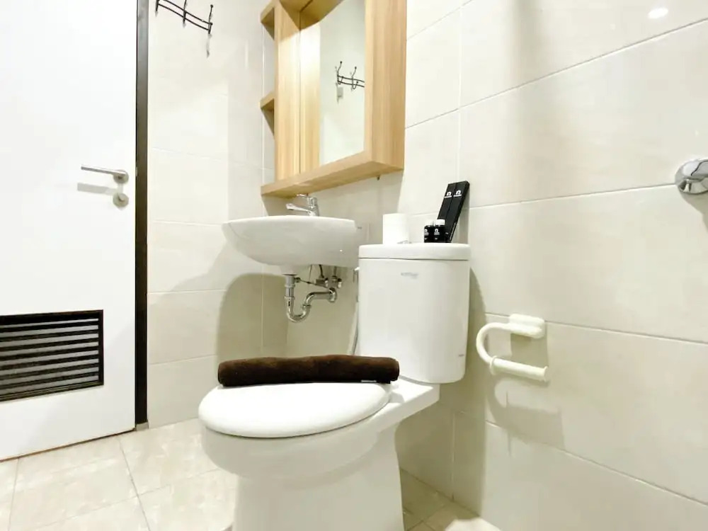 Stunning And Homey 2Br Apartment Mustika Golf Residence