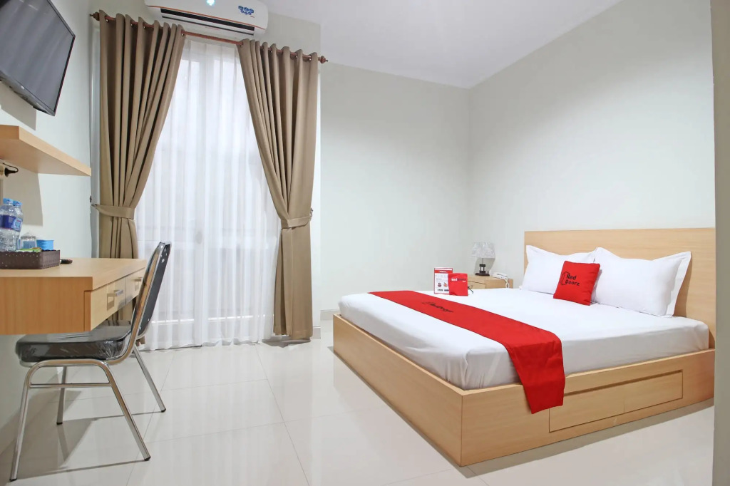 RedDoorz near AMIKOM Yogyakarta