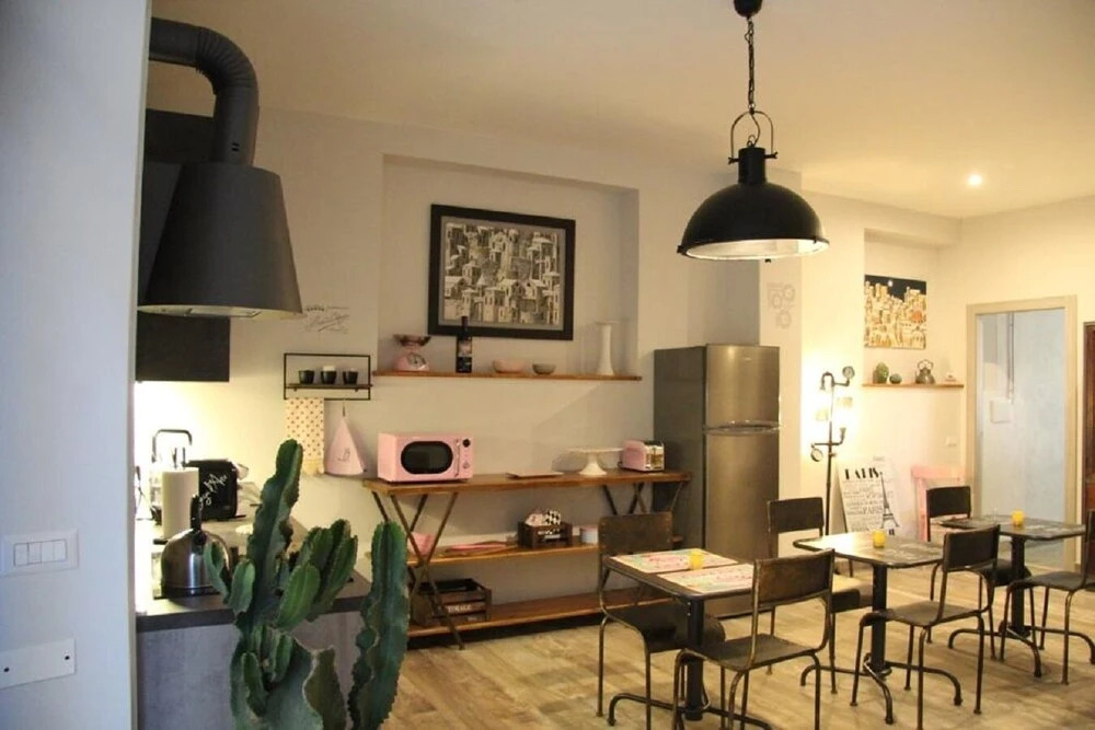 INDUSTRIAL CHIC HOUSE - Private parking