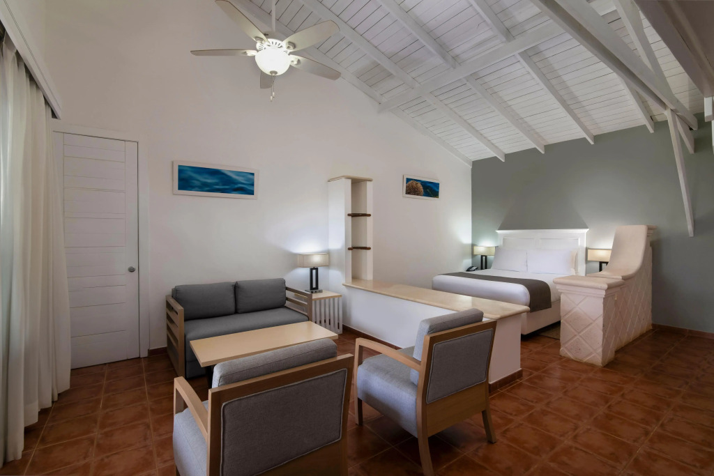 Wyndham Alltra Samana All Inclusive Resort