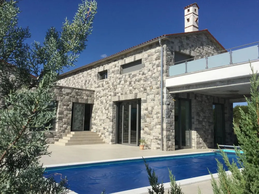 Villa Lavanda in Kriz Sezana with private swimpool