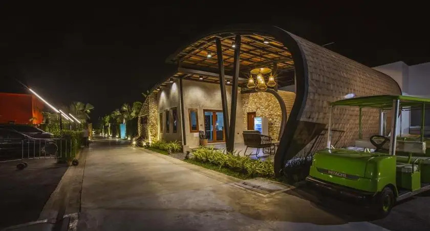 Yooyen Pool Villa