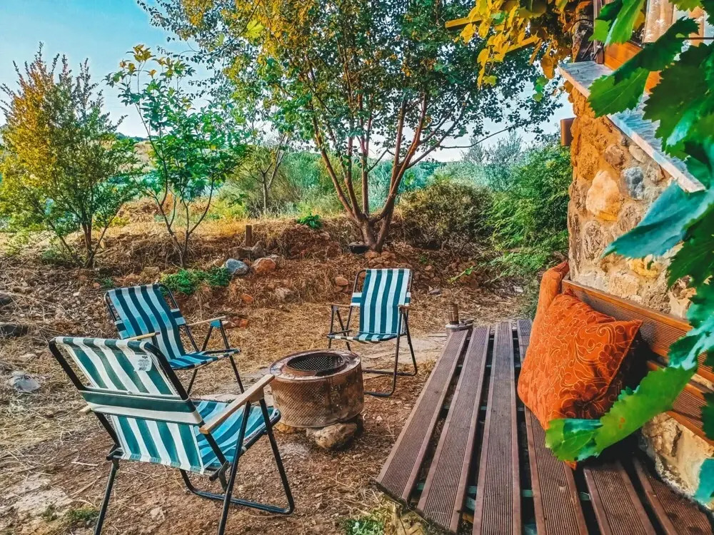 Enchanting Unique House With Backyard in Izmir