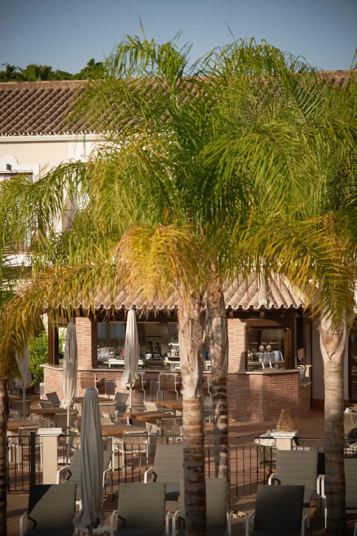 Paloma Blanca Boutique Hotel