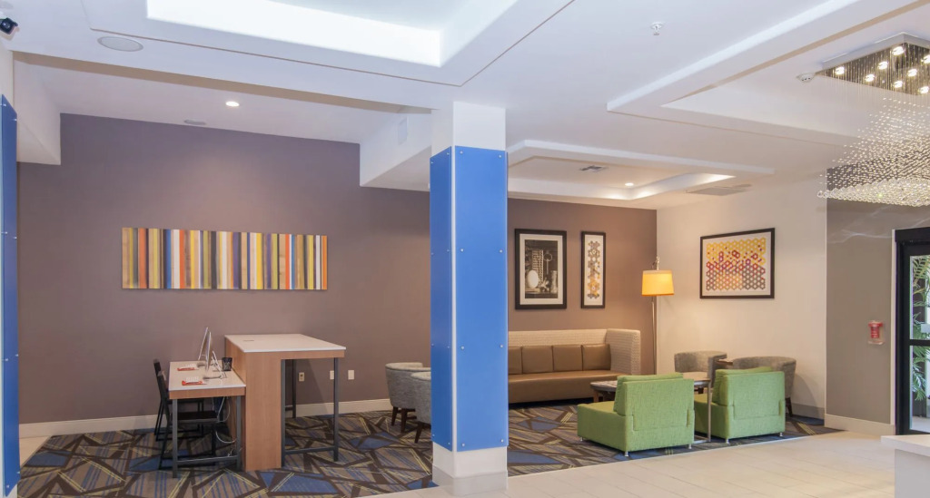Holiday Inn Express Houston-Alvin by IHG