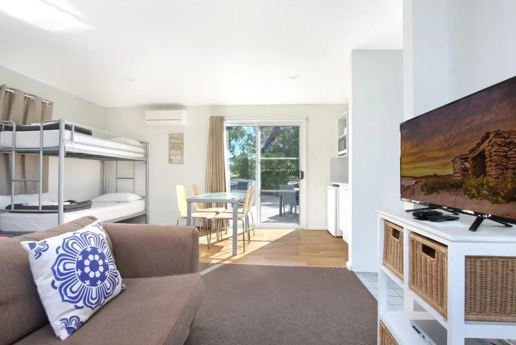 Huskisson Holiday Motel Cabins
