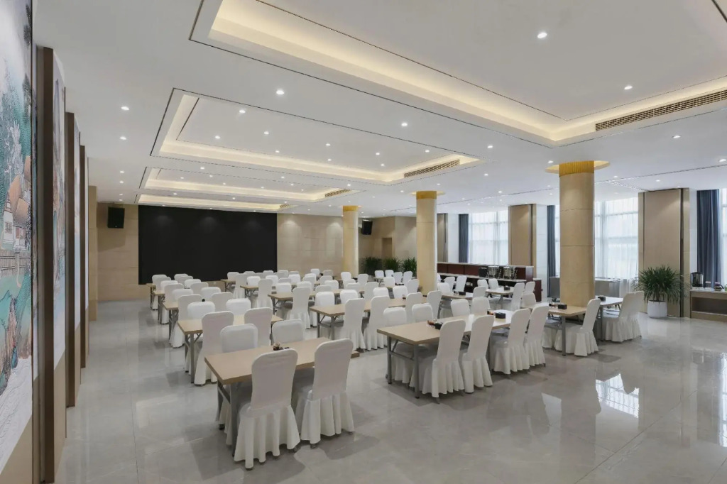 Longxiang Hotel