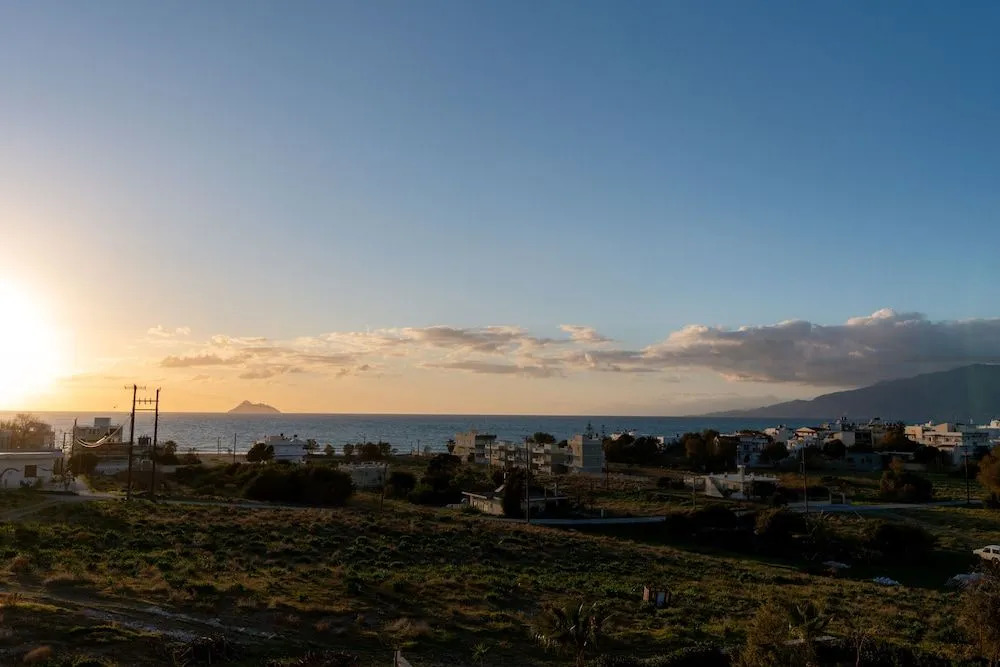 Kalamaki-Sunset - Scenic Sunset & Sea Views - Steps from Shore