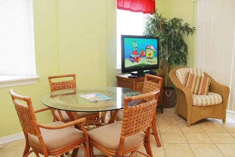 Royal Palms 1001