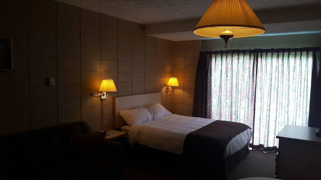 Airport Inn