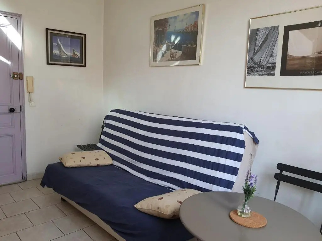 Beau duplex lumineux avec aperçu mer