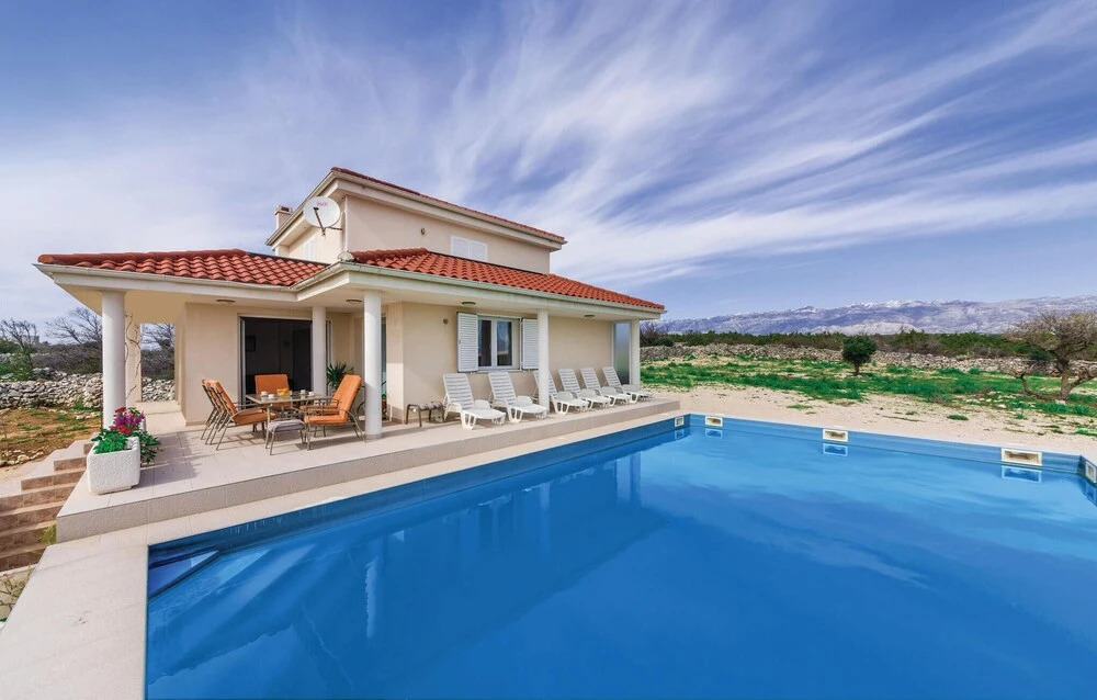 Awesome Home in Novalja With Wifi and 3 Bedrooms