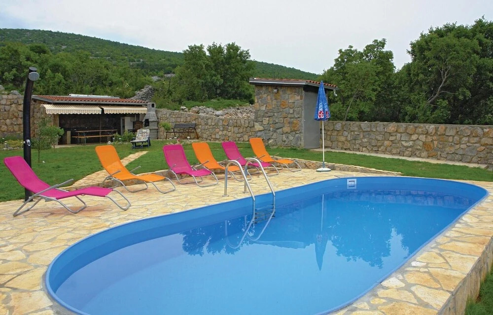 Amazing Apartment in Klenovica With 2 Bedrooms, Wifi and Outdoor Swimming Pool