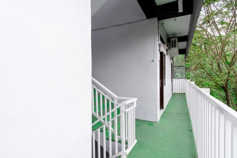 Dom Residence by OYO Rooms