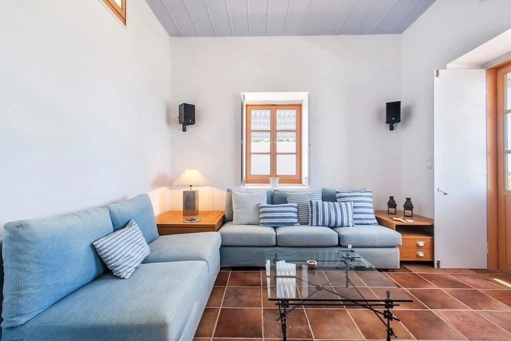 Gorgeous 6bdr SeaFront Villa