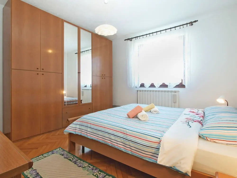 Apartment 1079