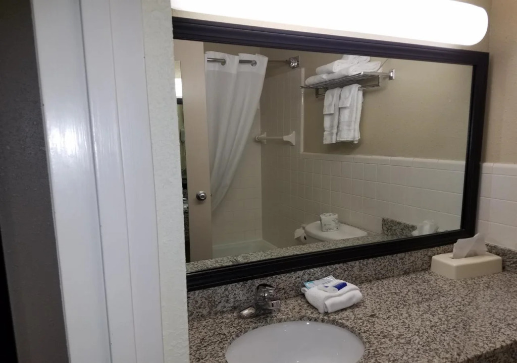 Best Western Valley Plaza Inn
