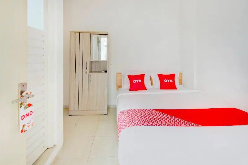 Jasmeen Family by OYO Rooms