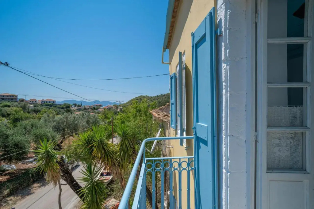Architect's House (100 meters from Assos beach)