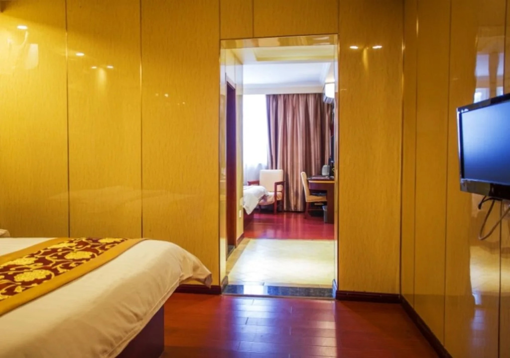 GreenTree Inn Shanghai Gongfu New Village Subway Station Express Hotel
