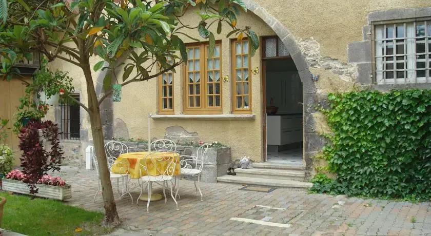 Chambres dhôtes Château de Bourrassol