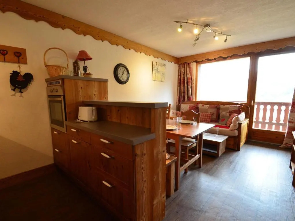 Appartement Les Menuires, 2 pièces, 4 personnes - FR-1-452-15