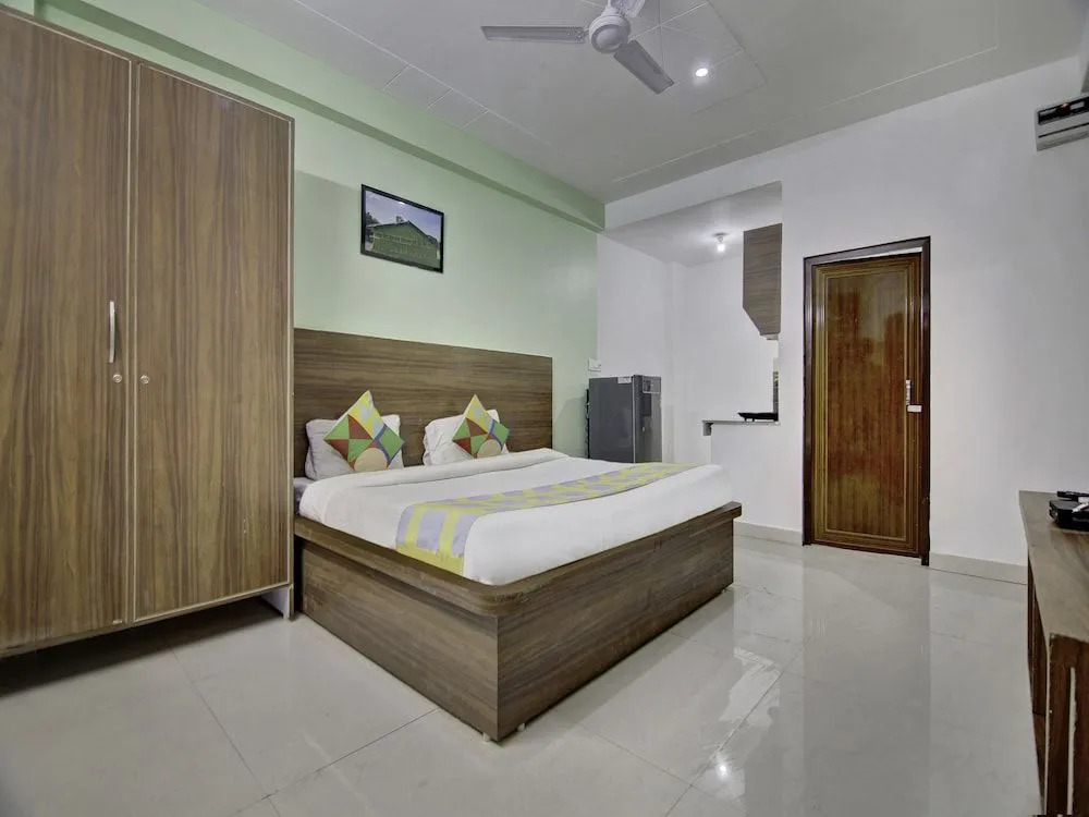 Oyo Home 39565 Decent Studio Cyber Hub