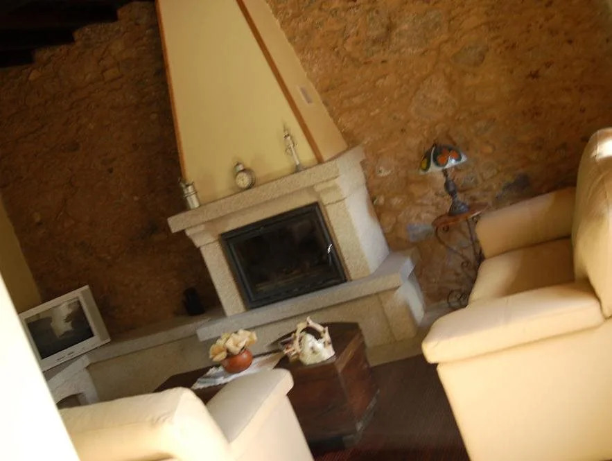 Casa De Abaixo