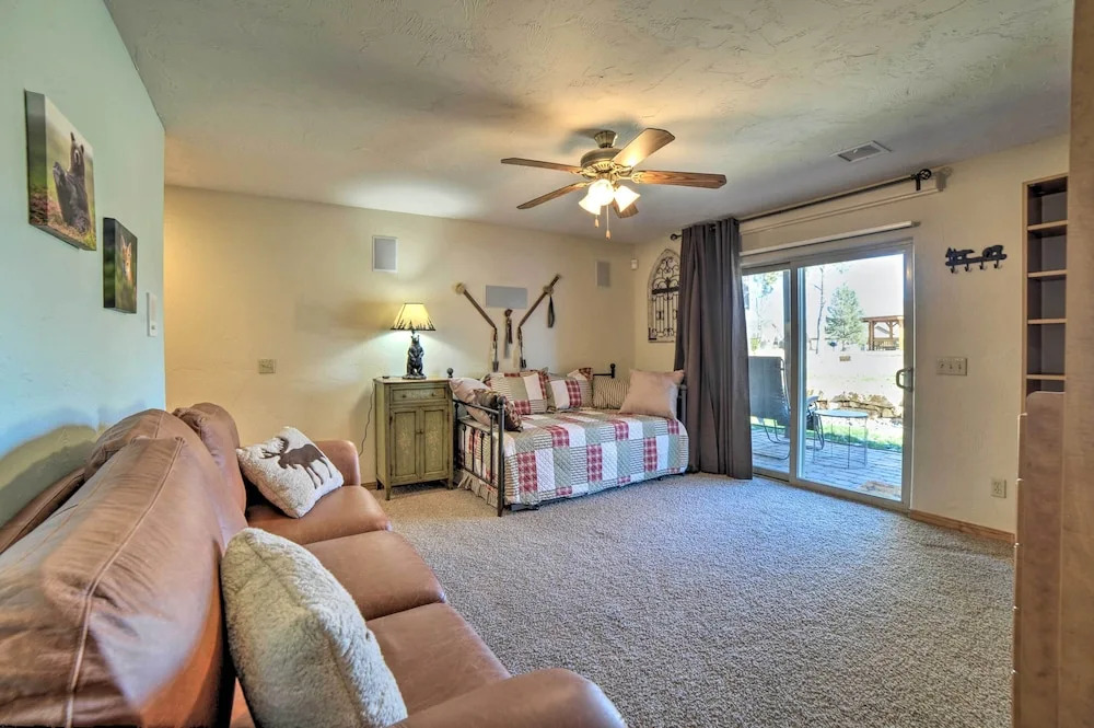 5 Mi to Hot Springs: Condo in Pagosa Springs!