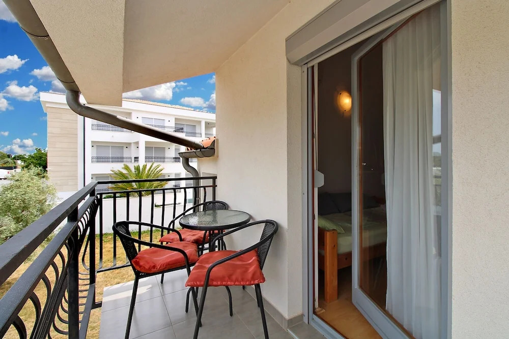 Apartments Prostin 1030