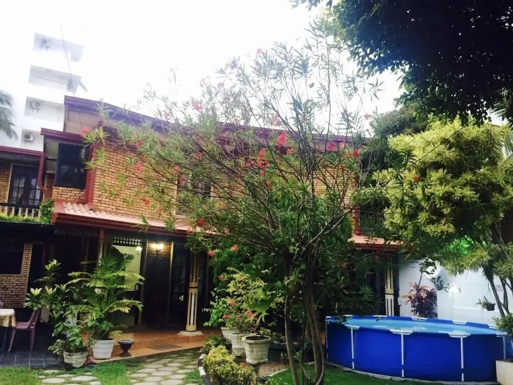 Colombo Beach Hostel