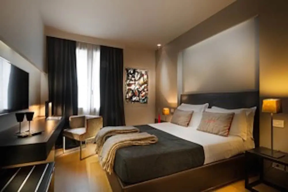 The Charming House DD724