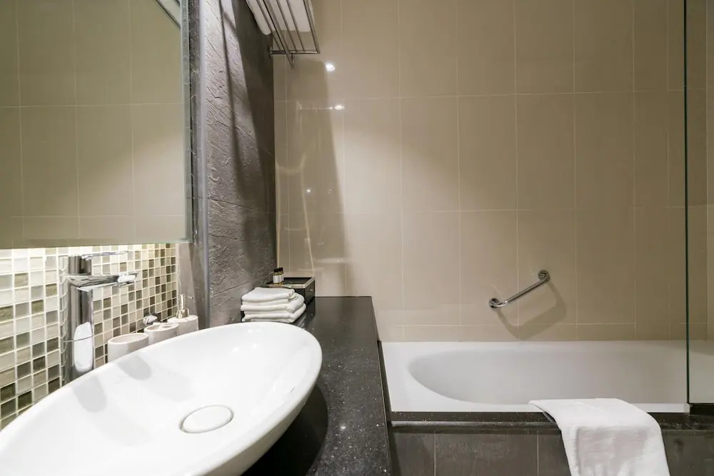 SuperHost- Stunning Burj View 2BR in Downtown Dubai