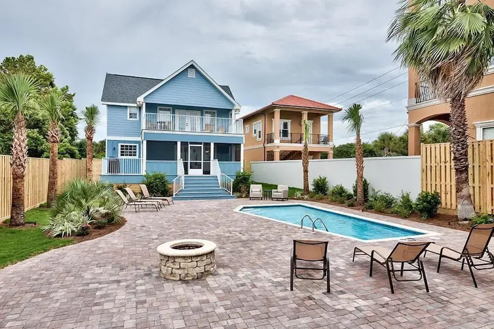 Bottoms Up 7 Bedroom Holiday Home by Five Star Properties