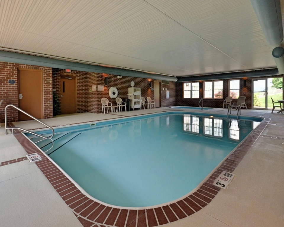 Comfort Suites Hotel and Conference Center