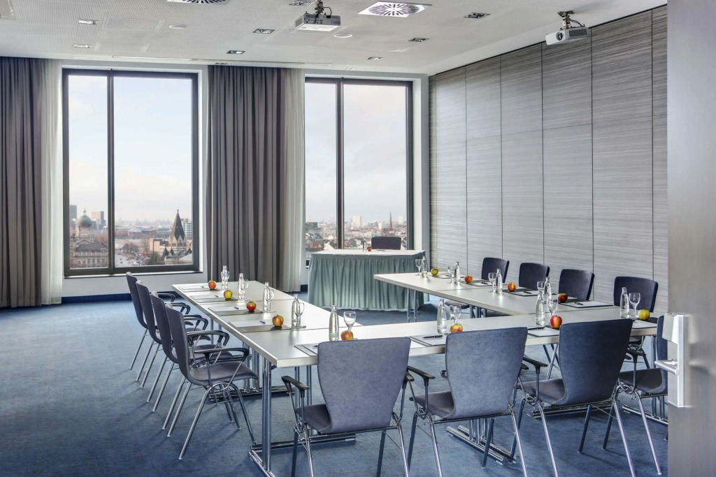 IntercityHotel Hamburg Dammtor