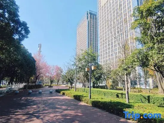 Huayu Yujian Homestay (Guangfu Road)