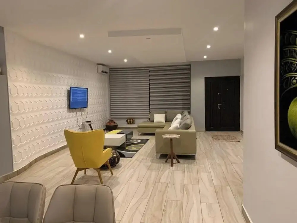 House 919 Suites And Apartments