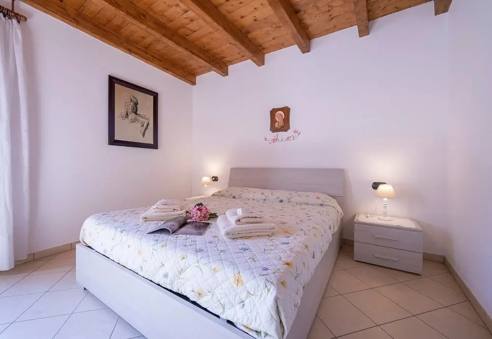 Casa Rondinelle in Castelveccana Old Town