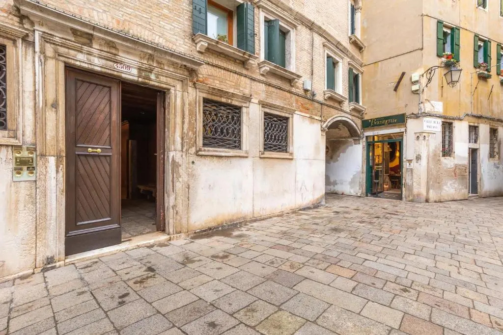 Ca' del Pozzo Loft Apartment