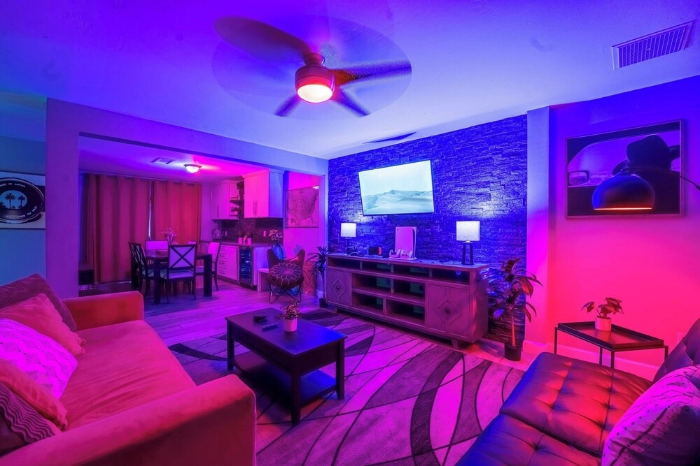 Poolside Nights & Neon Vibes! Scottsdale Escape