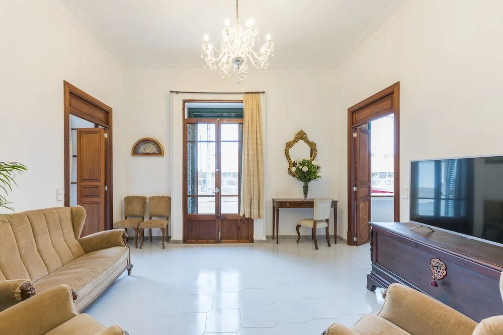 Jofres House