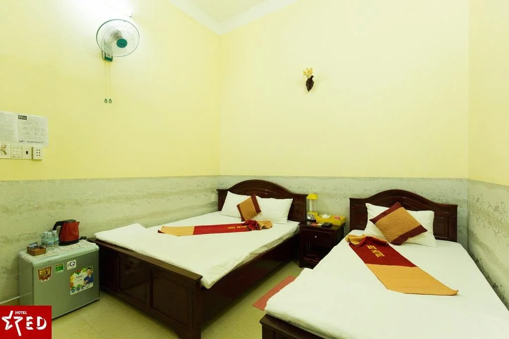 Red Hotel