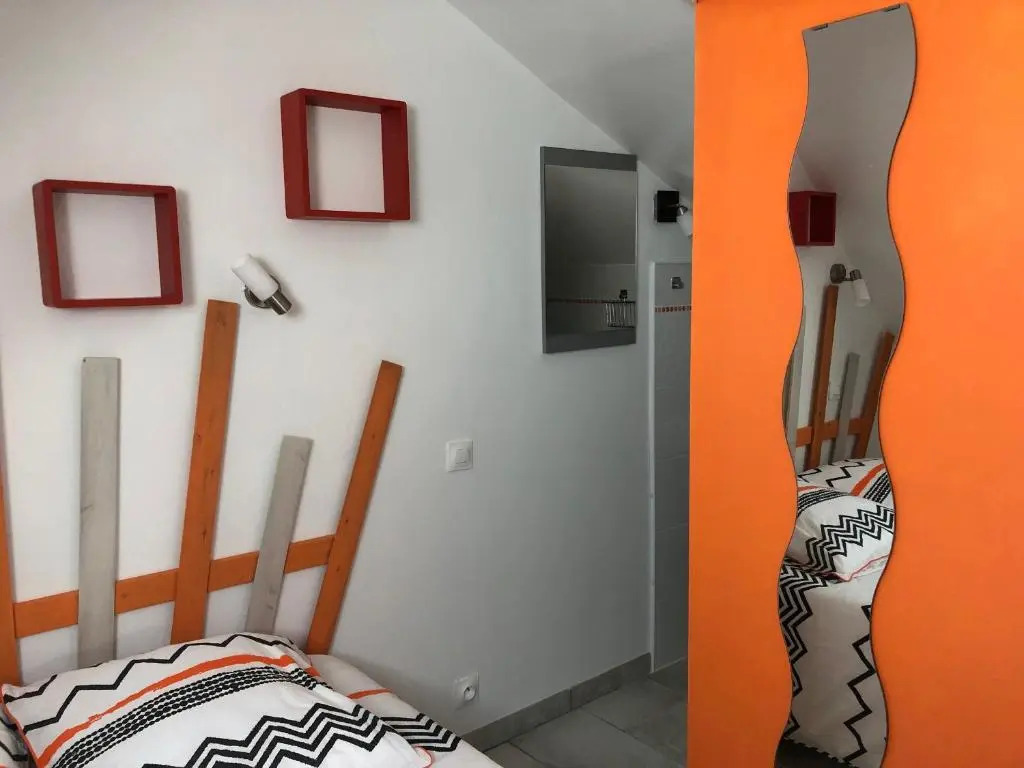 Gîte tout confort près du circuit des 24H du Mans - 3 chambres, jardin et parking privé - FR-1-410-261