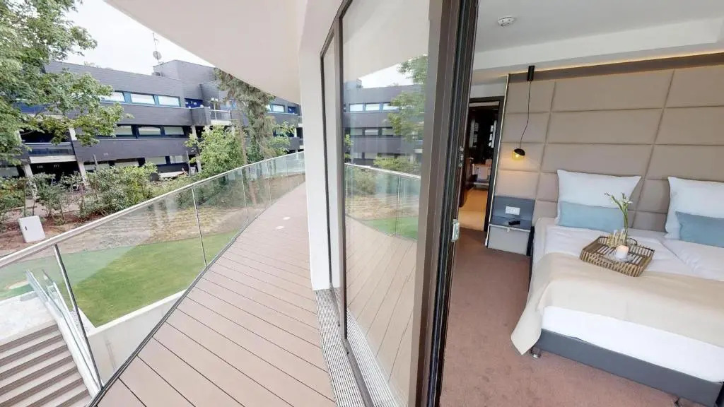 White Pearl Apartment 1.01