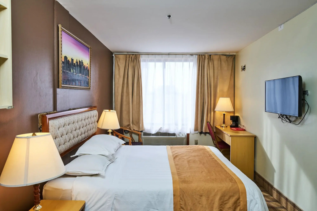Flushing Hotel