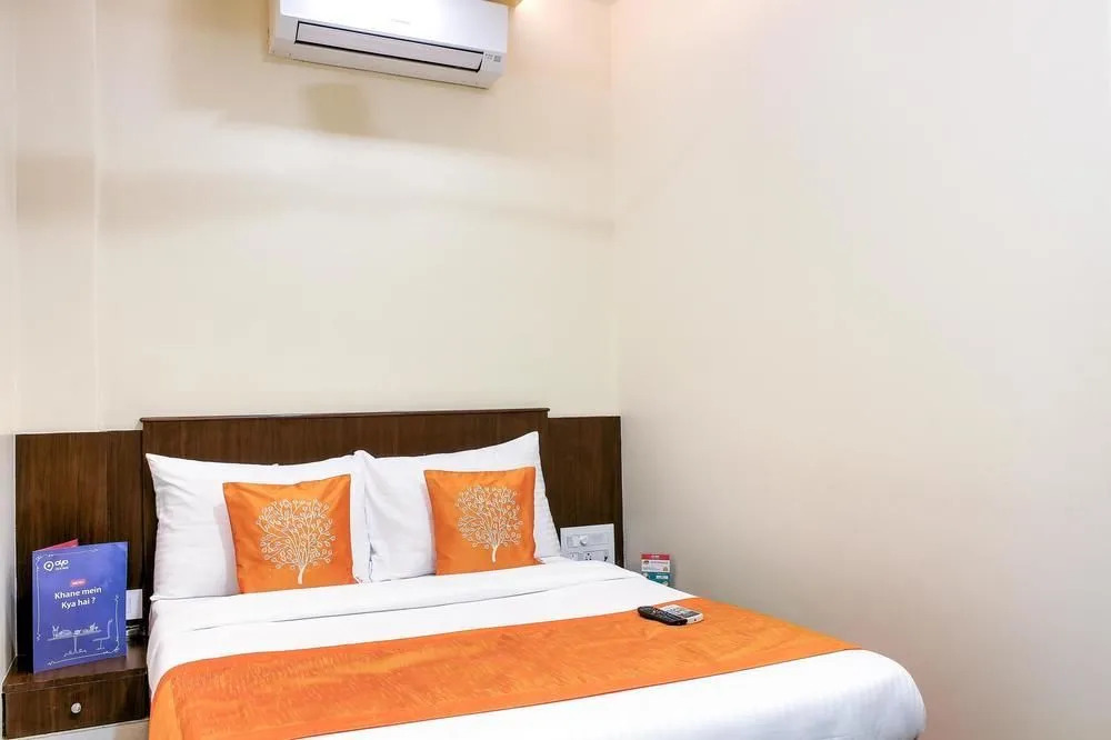 OYO Rooms Dadar Railway Station