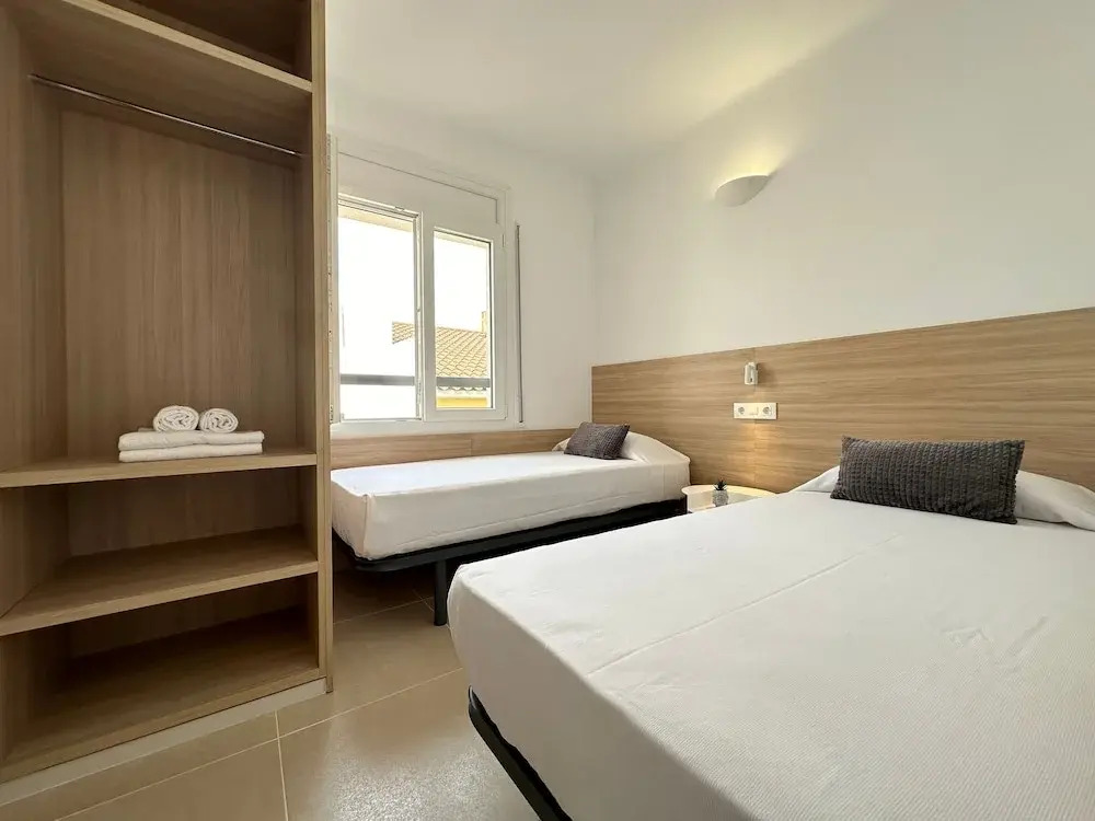 Arago 272 in Roses With 2 Bedrooms and 2 Bathrooms