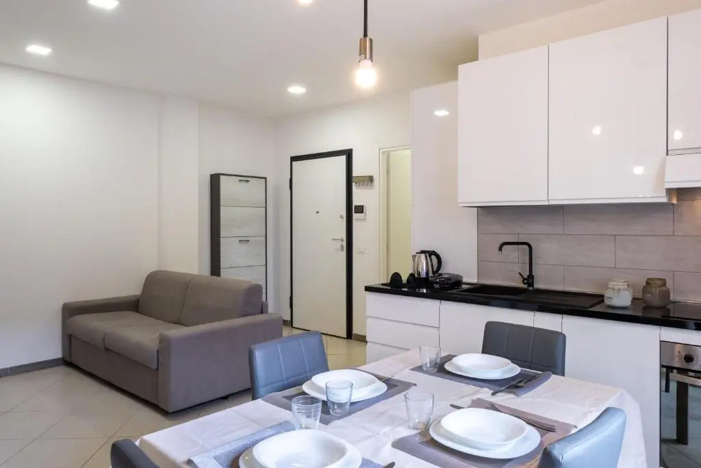 GuestHost - Santo Stefano di Magra Modern Apartments