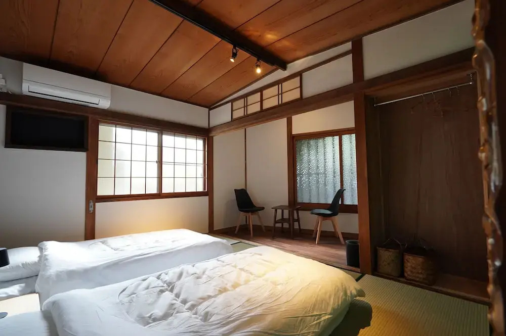 YADOYA GONDO aioi